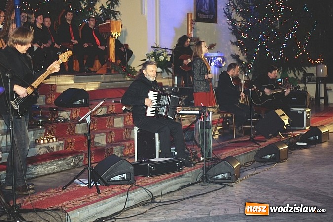 Zdjęcie w galerii na portalu naszwodzislaw.com: Wodzisławianie wspólnie kolędowali w kościele św. Herberta wiadomości z regionu