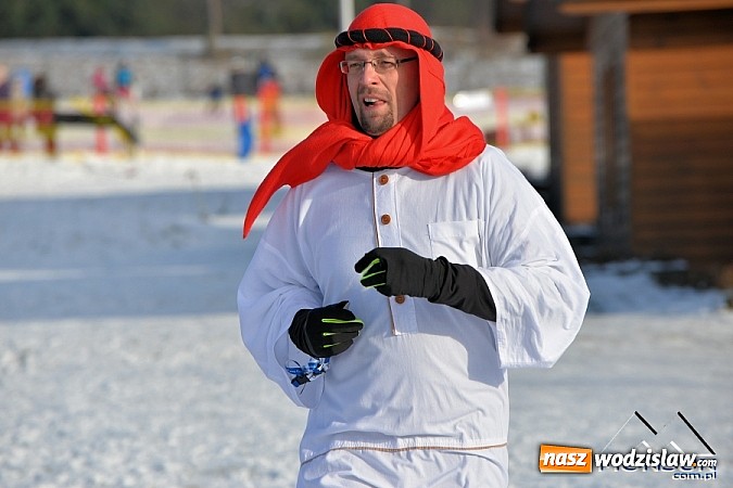 Zdjęcie w galerii na portalu naszwodzislaw.com: Przyjacielski Bieg Sylwestrowy z Klubem Forma za nami. Na starcie stanęło ponad 80. zawodników wiadomości z regionu