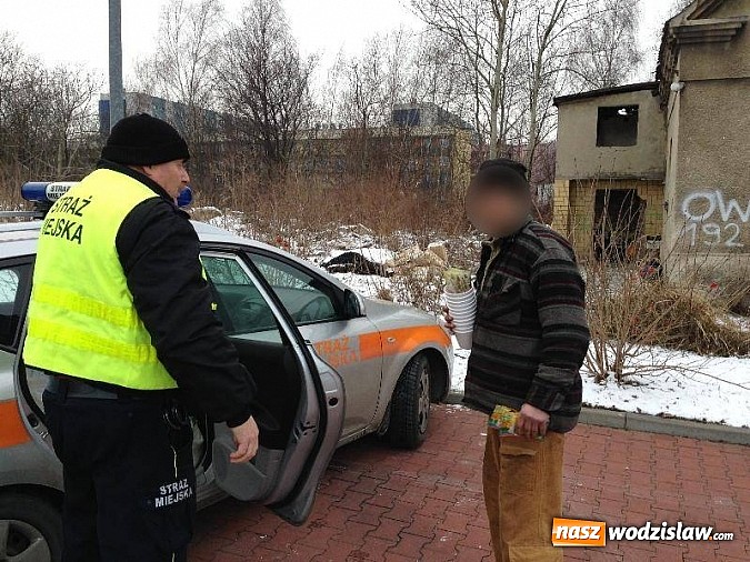 Zdjęcie w galerii na portalu naszwodzislaw.com: Straż Miejska przeprowadza w okresie zimowym częstsze kontrole miejsc w których przebywają osoby bezdomne  wiadomości z regionu