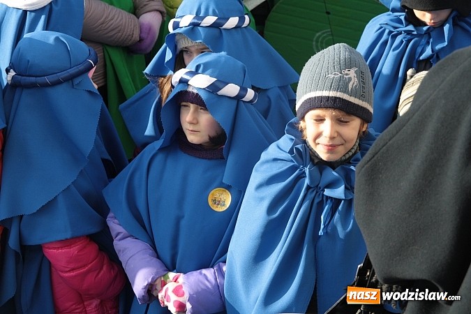 Zdjęcie w galerii na portalu naszwodzislaw.com: Orszak Trzech Króli przeszedł przez Turzę Śląską wiadomości z regionu