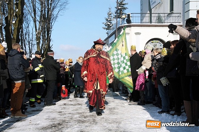 Zdjęcie w galerii na portalu naszwodzislaw.com: Orszak Trzech Króli przeszedł przez Turzę Śląską wiadomości z regionu