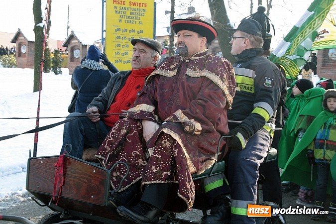 Zdjęcie w galerii na portalu naszwodzislaw.com: Orszak Trzech Króli przeszedł przez Turzę Śląską wiadomości z regionu
