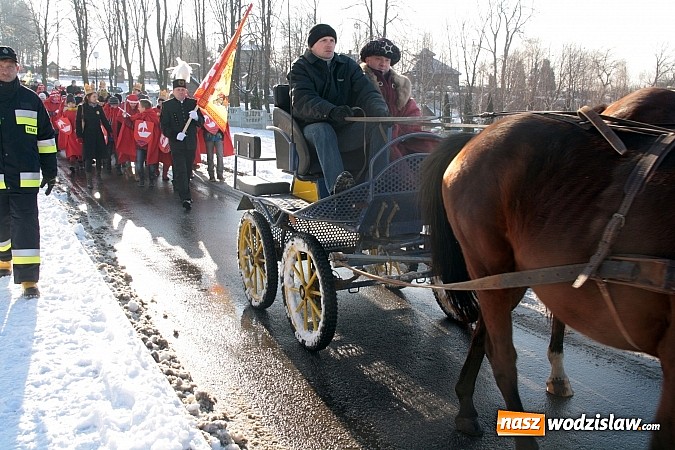 Zdjęcie w galerii na portalu naszwodzislaw.com: Orszak Trzech Króli przeszedł przez Turzę Śląską wiadomości z regionu