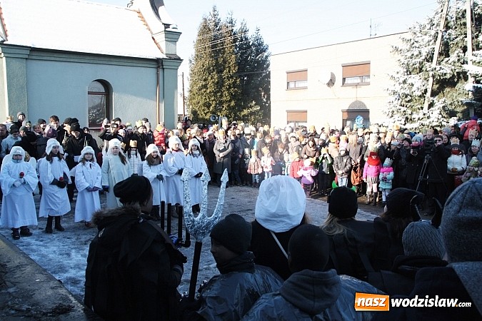 Zdjęcie w galerii na portalu naszwodzislaw.com: Orszak Trzech Króli przeszedł przez Turzę Śląską wiadomości z regionu