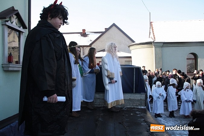 Zdjęcie w galerii na portalu naszwodzislaw.com: Orszak Trzech Króli przeszedł przez Turzę Śląską wiadomości z regionu