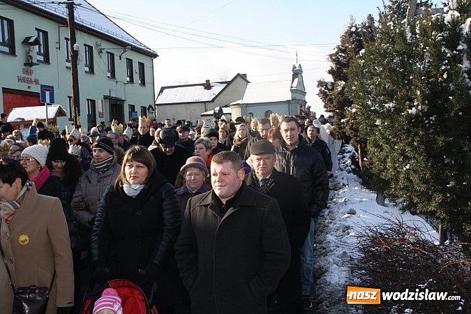 Zdjęcie w galerii na portalu naszwodzislaw.com: Orszak Trzech Króli przeszedł przez Turzę Śląską wiadomości z regionu