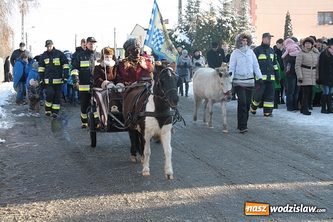Zdjęcie w galerii na portalu naszwodzislaw.com: Orszak Trzech Króli przeszedł przez Turzę Śląską wiadomości z regionu