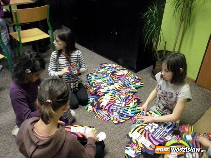 Zdjęcie w galerii na portalu naszwodzislaw.com: W sztabie WOŚP w Wodzisławiu zrobiło się gwarno wiadomości z regionu