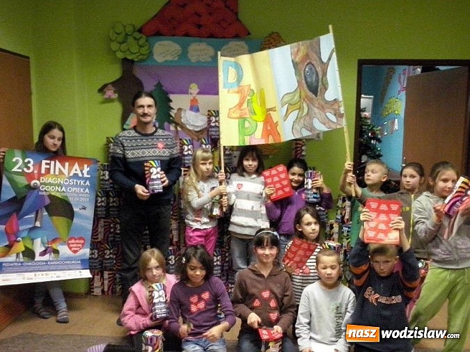 Zdjęcie w galerii na portalu naszwodzislaw.com: W sztabie WOŚP w Wodzisławiu zrobiło się gwarno wiadomości z regionu