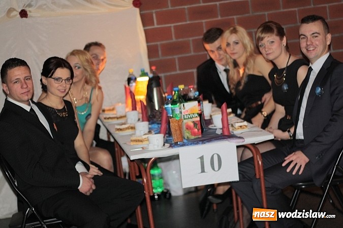 Zdjęcie w galerii na portalu naszwodzislaw.com: Bal maturalny wodzisławskiego ekonomika wiadomości z regionu