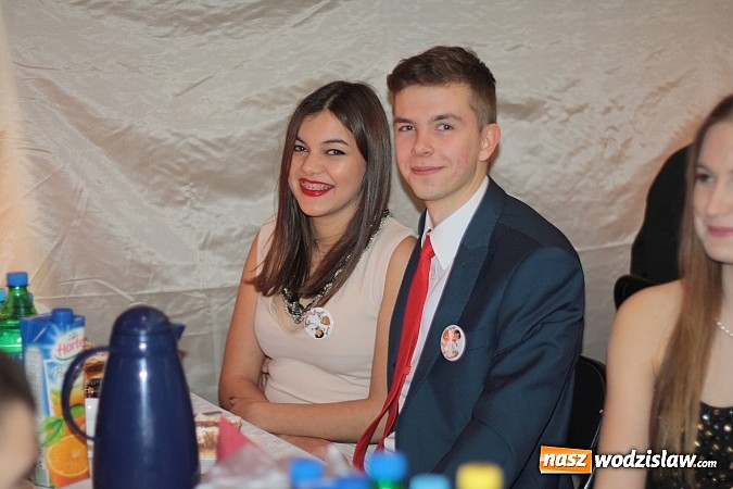 Zdjęcie w galerii na portalu naszwodzislaw.com: Bal maturalny wodzisławskiego ekonomika wiadomości z regionu