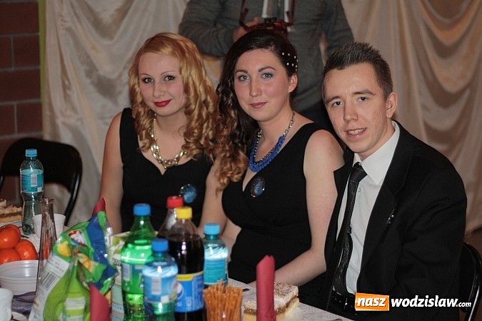 Zdjęcie w galerii na portalu naszwodzislaw.com: Bal maturalny wodzisławskiego ekonomika wiadomości z regionu