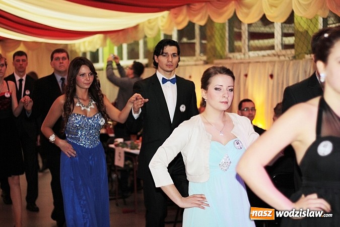 Zdjęcie w galerii na portalu naszwodzislaw.com: Bal maturalny wodzisławskiego ekonomika wiadomości z regionu