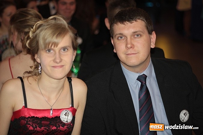 Zdjęcie w galerii na portalu naszwodzislaw.com: Bal maturalny wodzisławskiego ekonomika wiadomości z regionu