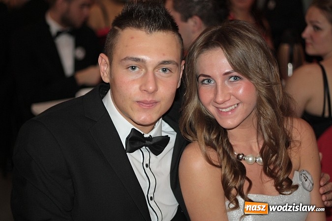 Zdjęcie w galerii na portalu naszwodzislaw.com: Bal maturalny wodzisławskiego ekonomika wiadomości z regionu