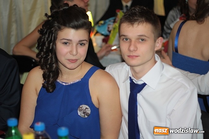 Zdjęcie w galerii na portalu naszwodzislaw.com: Bal maturalny wodzisławskiego ekonomika wiadomości z regionu