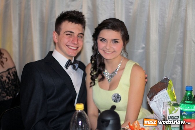 Zdjęcie w galerii na portalu naszwodzislaw.com: Bal maturalny wodzisławskiego ekonomika wiadomości z regionu