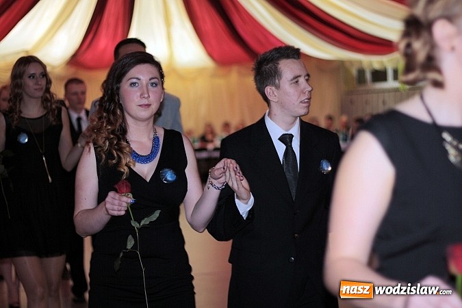 Zdjęcie w galerii na portalu naszwodzislaw.com: Bal maturalny wodzisławskiego ekonomika wiadomości z regionu