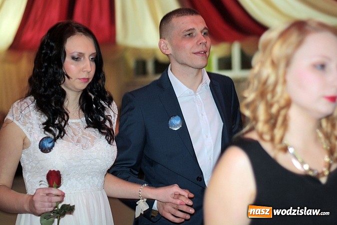 Zdjęcie w galerii na portalu naszwodzislaw.com: Bal maturalny wodzisławskiego ekonomika wiadomości z regionu