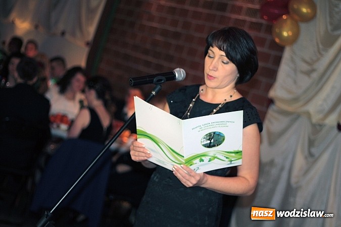 Zdjęcie w galerii na portalu naszwodzislaw.com: Bal maturalny wodzisławskiego ekonomika wiadomości z regionu