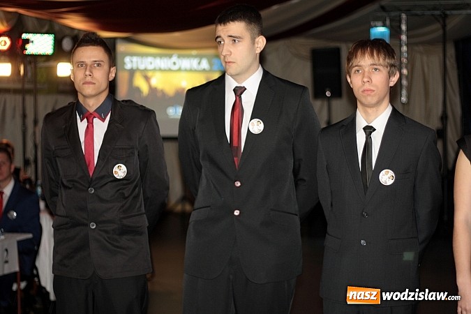 Zdjęcie w galerii na portalu naszwodzislaw.com: Bal maturalny wodzisławskiego ekonomika wiadomości z regionu