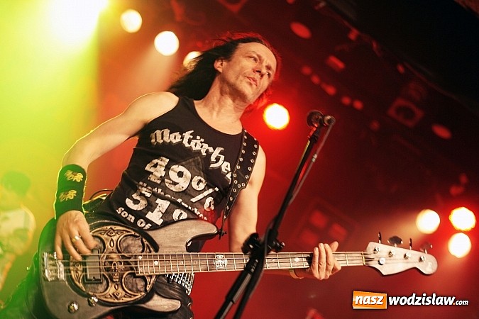 Zdjęcie w galerii na portalu naszwodzislaw.com: Niesamowity koncert zespołu Acid Drinkers w Pszowie wiadomości z regionu