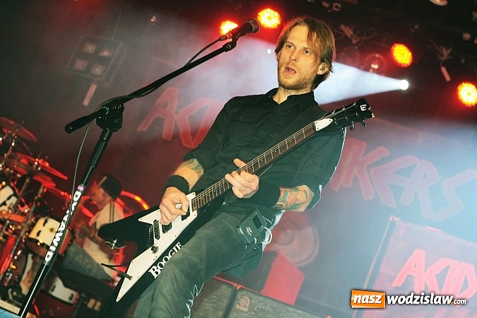Zdjęcie w galerii na portalu naszwodzislaw.com: Niesamowity koncert zespołu Acid Drinkers w Pszowie wiadomości z regionu