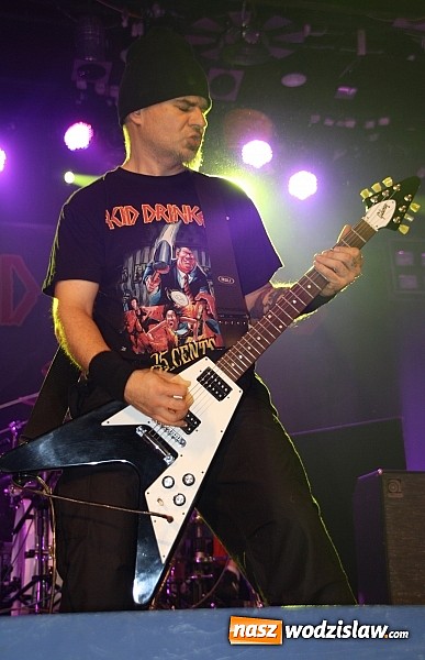 Zdjęcie w galerii na portalu naszwodzislaw.com: Niesamowity koncert zespołu Acid Drinkers w Pszowie wiadomości z regionu