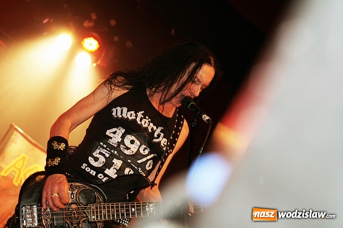 Zdjęcie w galerii na portalu naszwodzislaw.com: Niesamowity koncert zespołu Acid Drinkers w Pszowie wiadomości z regionu