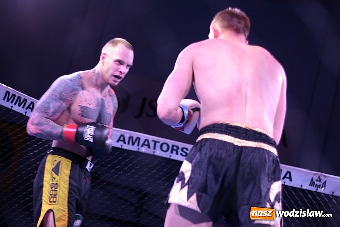 Zdjęcie w galerii na portalu naszwodzislaw.com: Gala MMA odbyła się w radlińskiej hali MOSiR  wiadomości z regionu