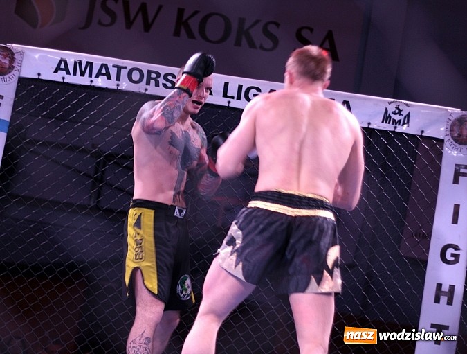 Zdjęcie w galerii na portalu naszwodzislaw.com: Gala MMA odbyła się w radlińskiej hali MOSiR  wiadomości z regionu