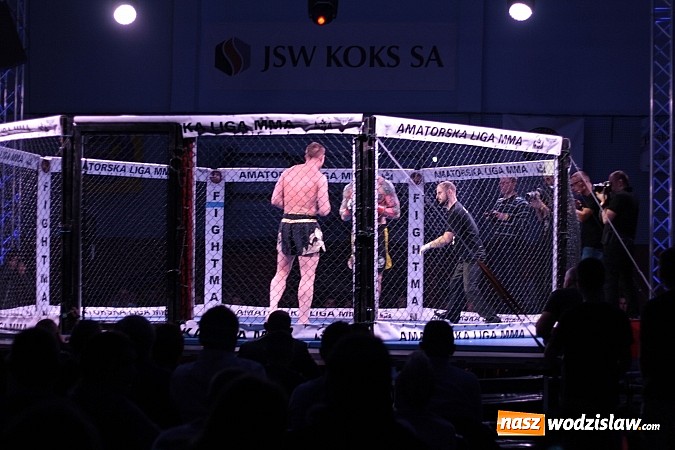 Zdjęcie w galerii na portalu naszwodzislaw.com: Gala MMA odbyła się w radlińskiej hali MOSiR  wiadomości z regionu