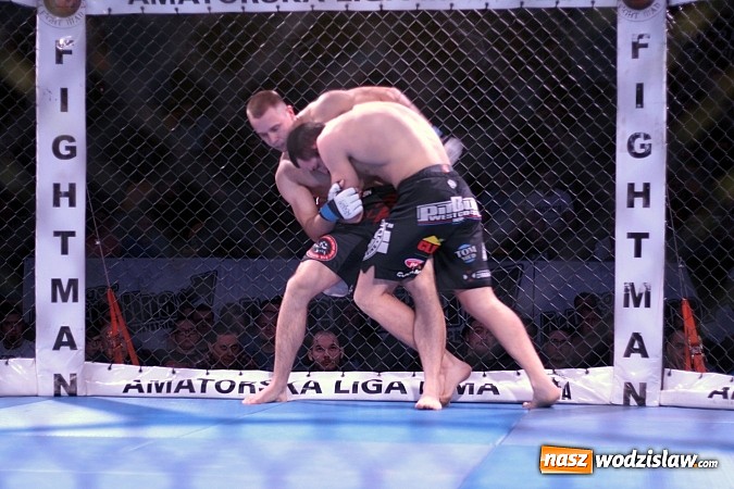 Zdjęcie w galerii na portalu naszwodzislaw.com: Gala MMA odbyła się w radlińskiej hali MOSiR  wiadomości z regionu