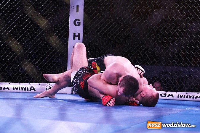 Zdjęcie w galerii na portalu naszwodzislaw.com: Gala MMA odbyła się w radlińskiej hali MOSiR  wiadomości z regionu