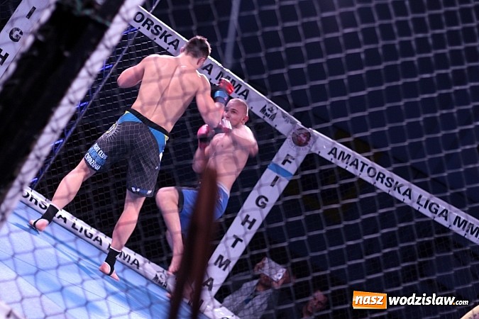 Zdjęcie w galerii na portalu naszwodzislaw.com: Gala MMA odbyła się w radlińskiej hali MOSiR  wiadomości z regionu