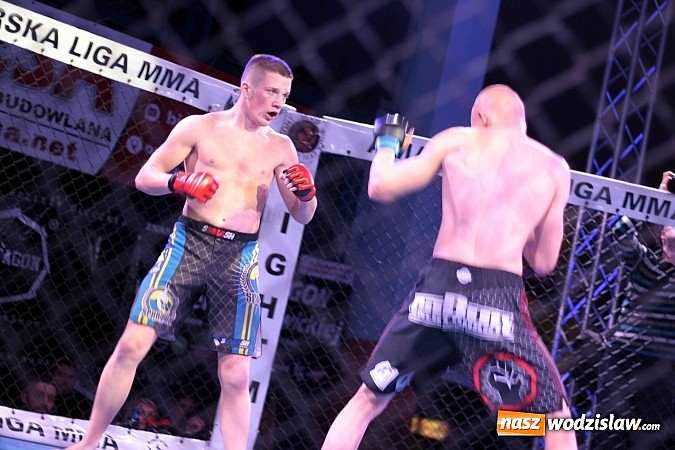 Zdjęcie w galerii na portalu naszwodzislaw.com: Gala MMA odbyła się w radlińskiej hali MOSiR  wiadomości z regionu