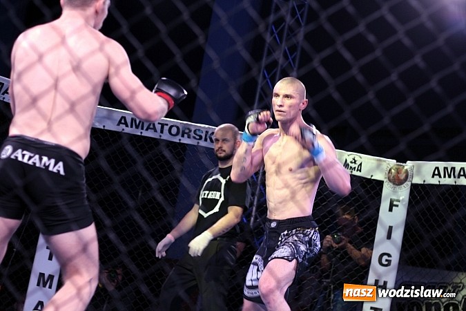 Zdjęcie w galerii na portalu naszwodzislaw.com: Gala MMA odbyła się w radlińskiej hali MOSiR  wiadomości z regionu