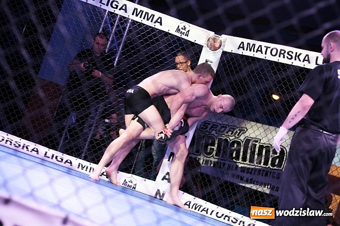 Zdjęcie w galerii na portalu naszwodzislaw.com: Gala MMA odbyła się w radlińskiej hali MOSiR  wiadomości z regionu