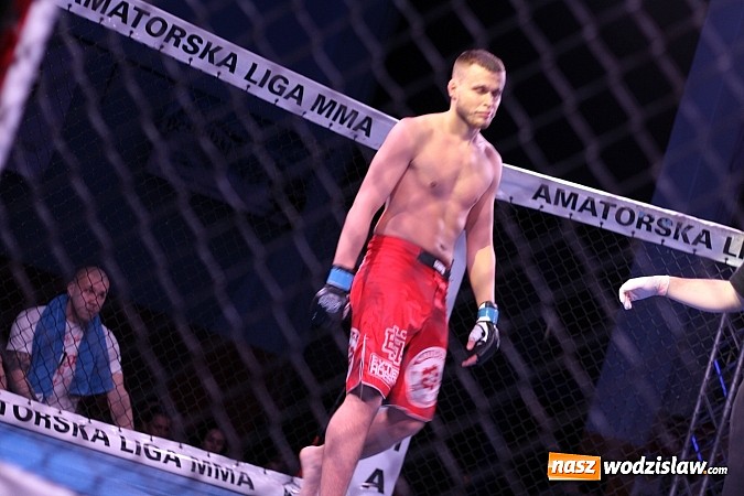 Zdjęcie w galerii na portalu naszwodzislaw.com: Gala MMA odbyła się w radlińskiej hali MOSiR  wiadomości z regionu