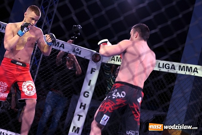 Zdjęcie w galerii na portalu naszwodzislaw.com: Gala MMA odbyła się w radlińskiej hali MOSiR  wiadomości z regionu