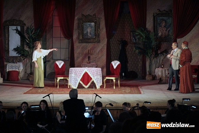 Zdjęcie w galerii na portalu naszwodzislaw.com: „Zemsta Nietoperza” w Wodzisławskim Centrum Kultury  wiadomości z regionu