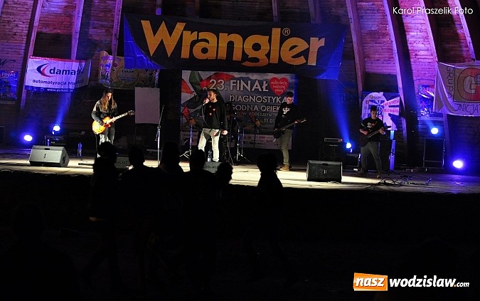 Zdjęcie w galerii na portalu naszwodzislaw.com: WOŚP w Wodzisławiu: zebrano ponad 20 tyś zł – fotorelacja wiadomości z regionu