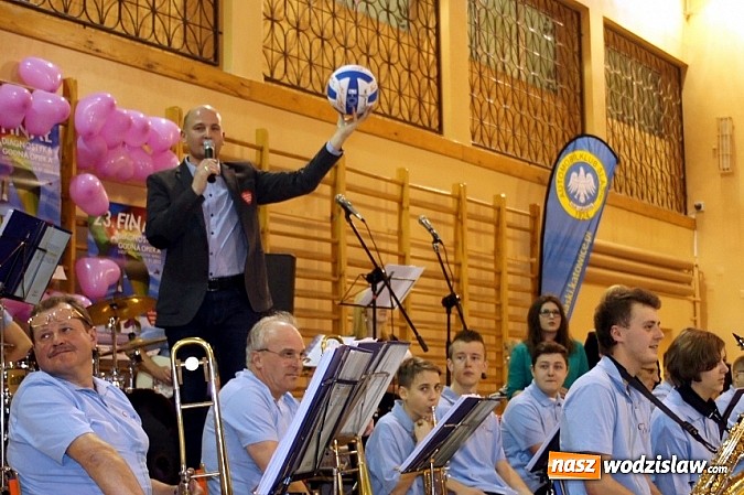 Zdjęcie w galerii na portalu naszwodzislaw.com: Ponad 12,1 tysięcy złotych zebrał sztab Wielkiej Orkiestry Świątecznej Pomocy w Mszanie wiadomości z regionu