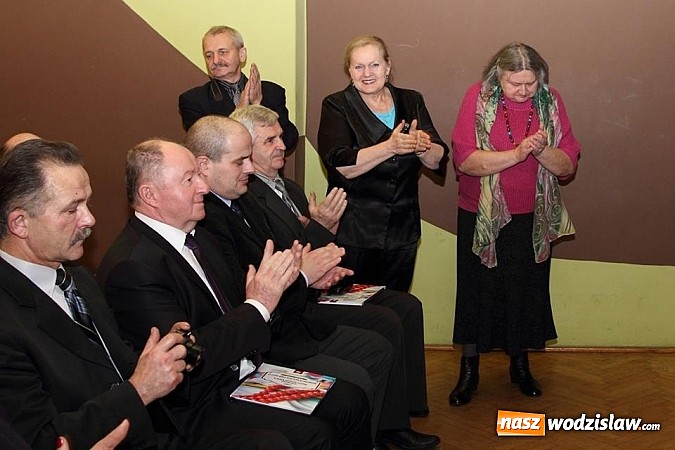 Zdjęcie w galerii na portalu naszwodzislaw.com: Wydano tom z twórczością Ireny Sauer z Turzy Śląskiej wiadomości z regionu