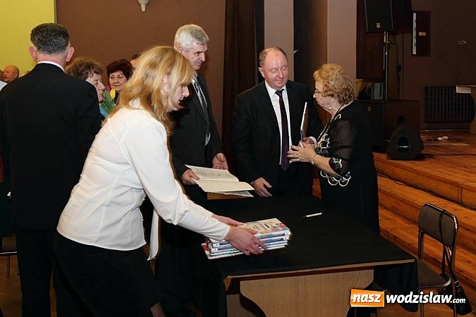 Zdjęcie w galerii na portalu naszwodzislaw.com: Wydano tom z twórczością Ireny Sauer z Turzy Śląskiej wiadomości z regionu