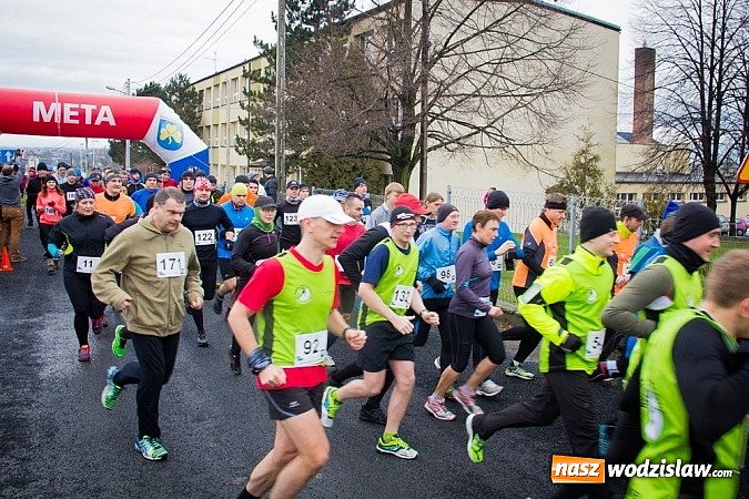 Zdjęcie w galerii na portalu naszwodzislaw.com: Rekordowy bieg Eko-Cross po Ziemi Pietrowickiej wiadomości z regionu