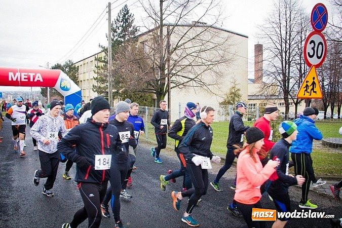 Zdjęcie w galerii na portalu naszwodzislaw.com: Rekordowy bieg Eko-Cross po Ziemi Pietrowickiej wiadomości z regionu