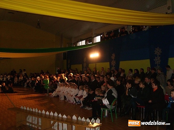 Zdjęcie w galerii na portalu naszwodzislaw.com:  Jasełkowe kolędowanie w Radlinie wiadomości z regionu