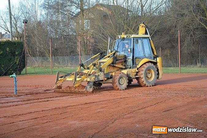 Zdjęcie w galerii na portalu naszwodzislaw.com: Ruszyły prace związane z budową w Wodzisławiu centrum tenisowego wiadomości z regionu