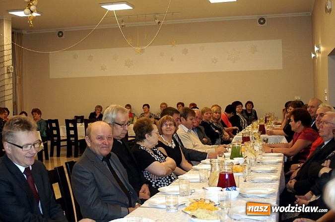 Zdjęcie w galerii na portalu naszwodzislaw.com: Kolędowanie Koła Gospodyń Wiejskich w Mszanie  wiadomości z regionu